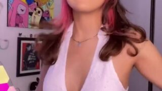 Neekolul Boobs reveal