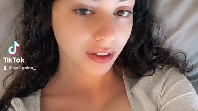 Gali Golan/Gali_Gool Show Boobs On Bed Onlyfans Leak