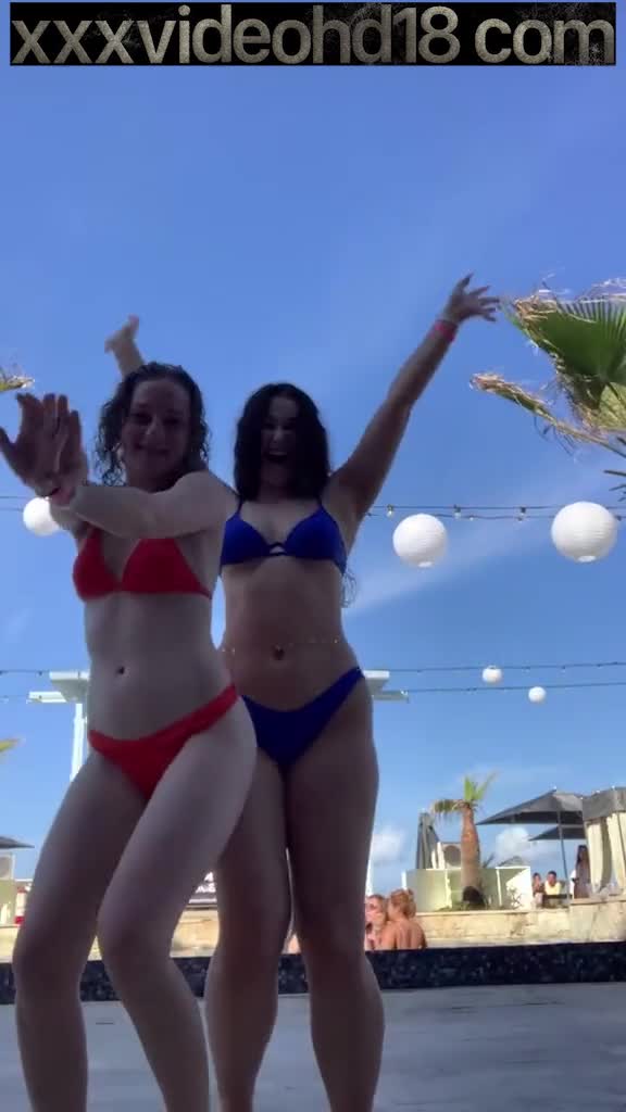 SondraBlust Bikini Sexy Dancing Outdoor – Leaked Video Onlyfans