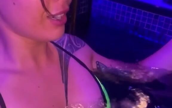 Cherneka Johnson (Sugarneekz) Shower Body In Bathtub Leaked Onlyfans
