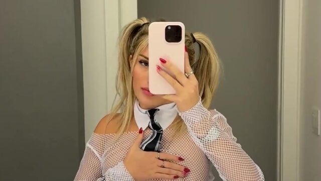 Breckie Hill Leaked Onlyfans – Nude Tits Nipp In Mirror